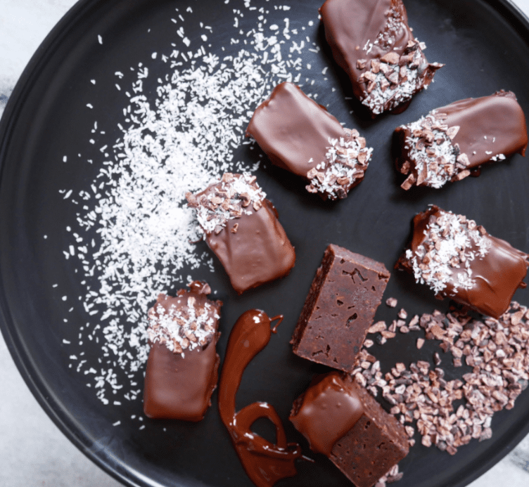 Dadel-cacao hapjes Dadel-cacao hapjes
