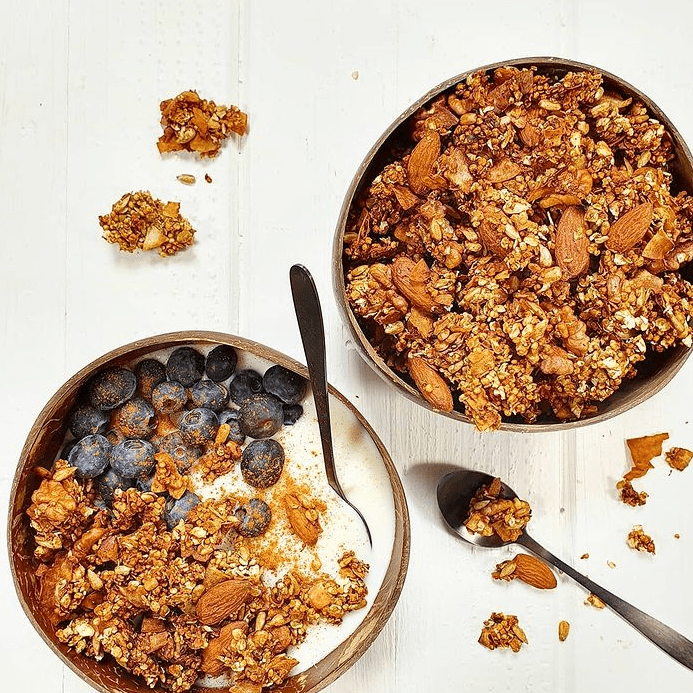 Crunchy granola Crunchy granola