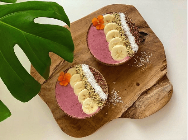 Zomerse Aardbei Smoothie bowl Zomerse Aardbei Smoothie bowl