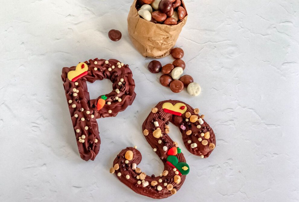 Ambachtelijke chocoladeletters Ambachtelijke chocoladeletters