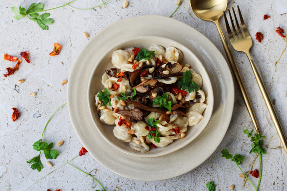 Vegan pasta met paddenstoelen roomsaus Vegan pasta met paddenstoelen roomsaus