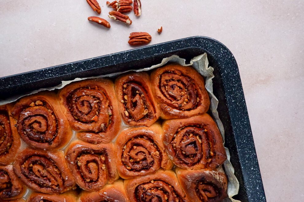 Cinnamon rolls met pecannoten Cinnamon rolls met pecannoten