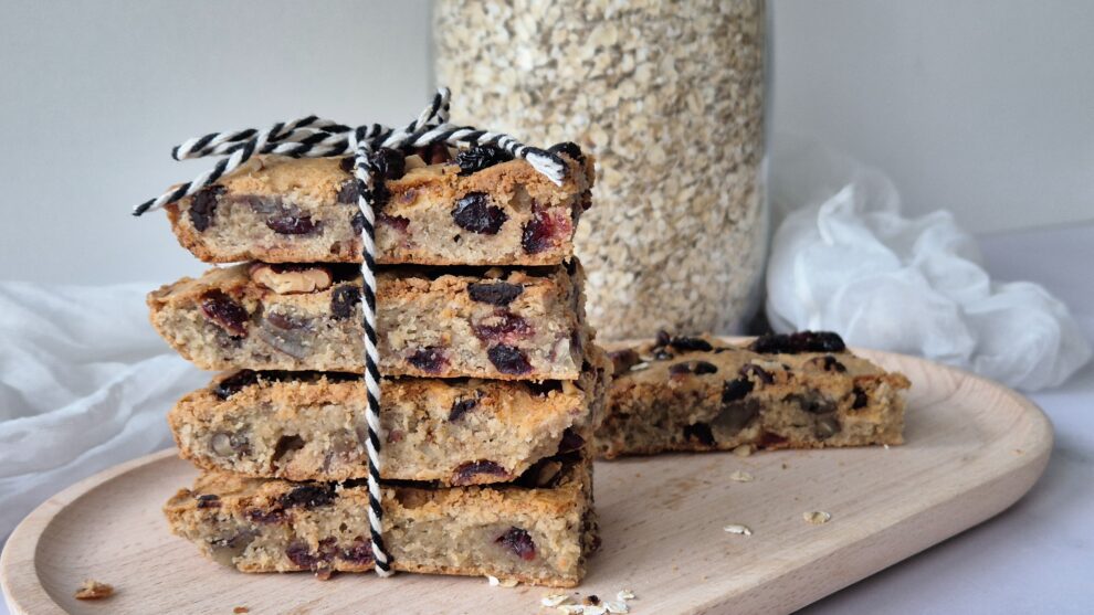 Havermoutplaatkoek met cranberry’s en pecannoten Havermoutplaatkoek met cranberry’s en pecannoten